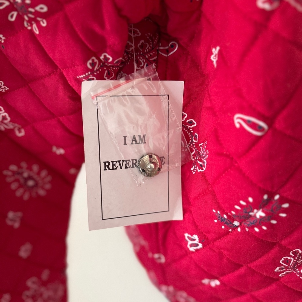 Vintage Women's Quilted Red reversible Jacket with Floral Design size medium - Picture 5 of 13